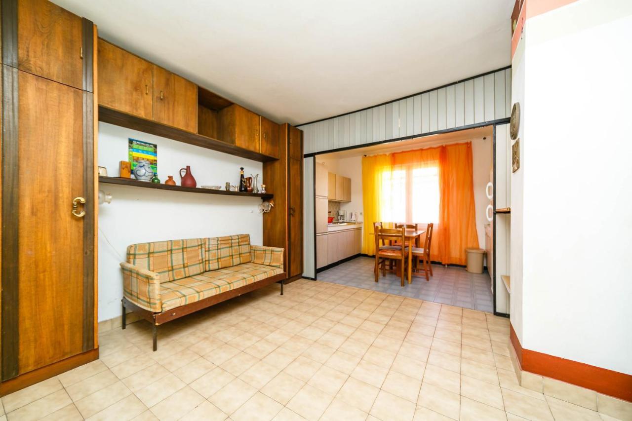 Guesthouse Ivkovic クルク エクステリア 写真